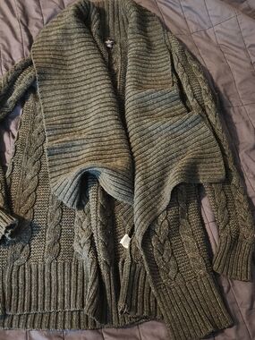 Cozy American Eagle Cardigan